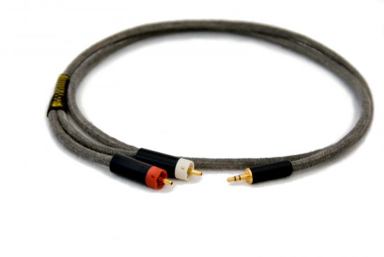 3.5 mm audio jack to RCA audio cable